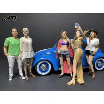 American Diorama AD-38229 Partygoers - Figure IX