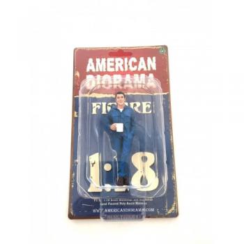 American Diorama AD-77495 Mechanic - Larry Taking Break