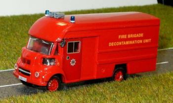 B-T Models DA85 Leyland FG Van