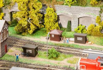 Faller 120272 Sheds x 3