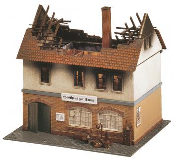 Faller 130429 Burnt-Down Building