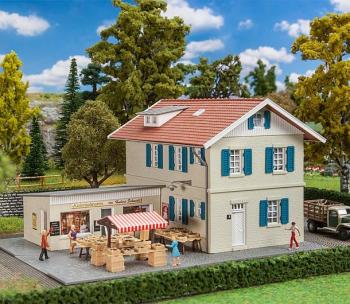 Faller 131375 House with Shop