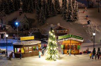 Faller 134002 Christmas Market Stands + LED Tree