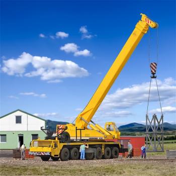 Kibri 13012 Mobile Crane