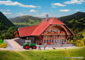 Kibri 37050 Swiss Farm