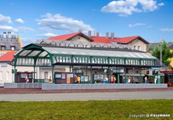 Kibri 37760 Platform Hall Green