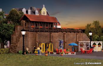 Kibri 38916 Town Wall with Extras
