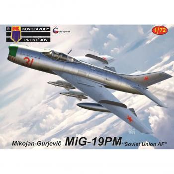 Hobby Master KPM0411 MiG-19PM