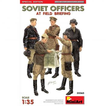 MiniArt 35365 Soviet Officers