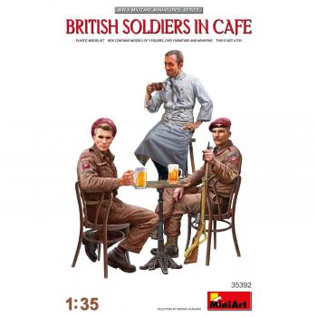 MiniArt 35392 British Soldiers in Cafe