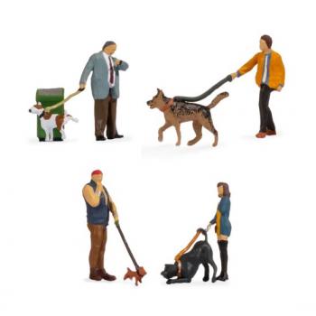 Noch 15471 People with Dogs