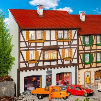 Pola G 331777 Relief House