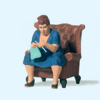 Preiser 45527 Woman Knitting in Chair