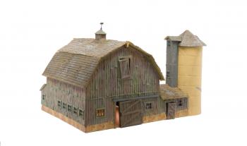 Woodland Scenics BR4932 Weathered Barn - Ready Made