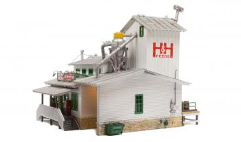 Woodland Scenics BR4949 H&H Feed Mill - Ready Made